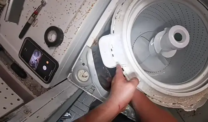 Detaching whirlpool washer